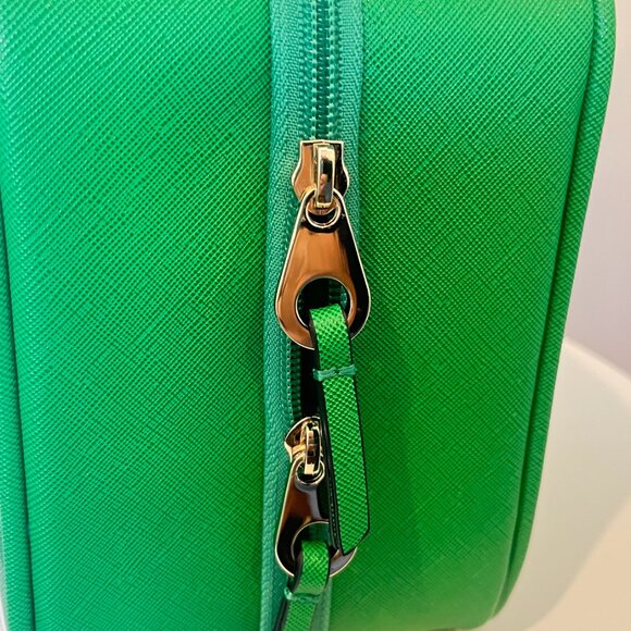 Calpak Medium Clear Cosmetics Case in Emerald - Picture 2 of 4